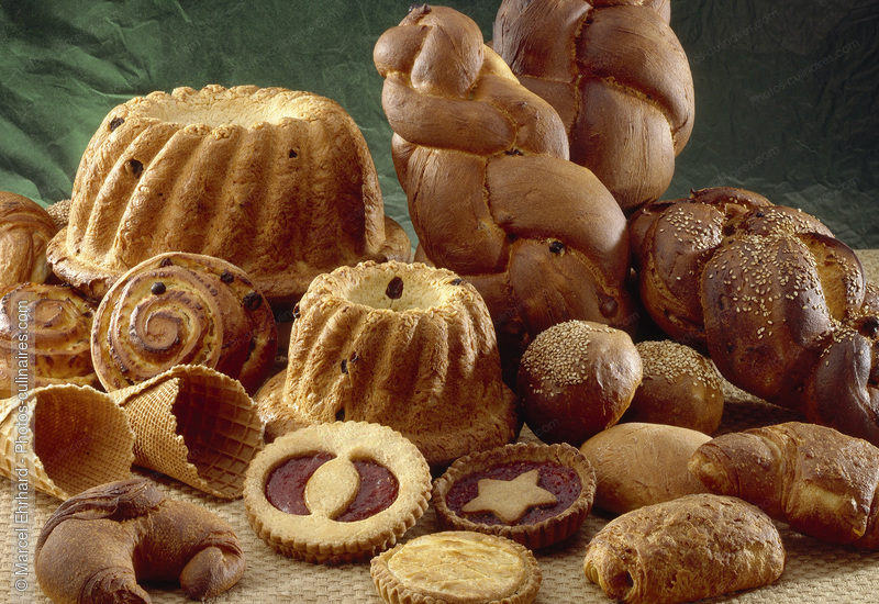 Assortiment de pains et de viennoiseries - photo référence KP118.jpg