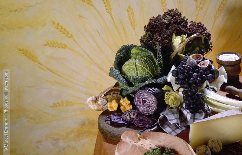 Buffet de légumes, fruits, jambon et fromage - photo référence LE317.jpg