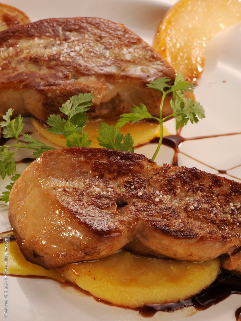 Foie gras poêlé a l'ananas - photo référence FG97N.jpg