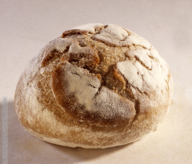 Petit pain aux noix - photo référence KP174.jpg