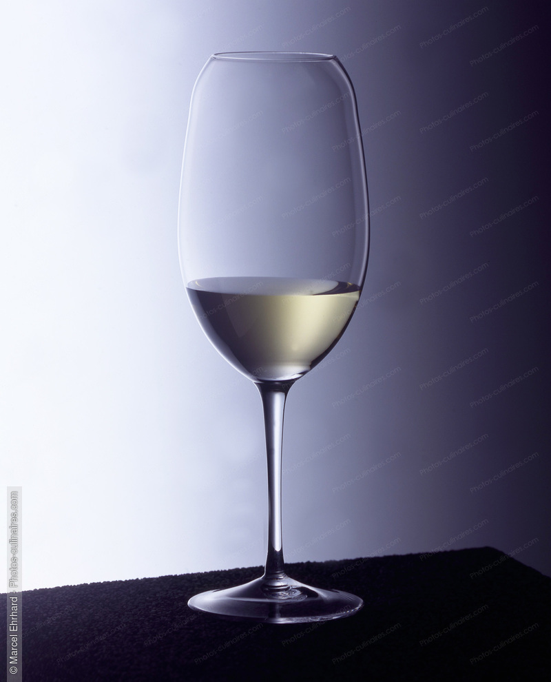 Verre de vin blanc - photo référence BO271.jpg