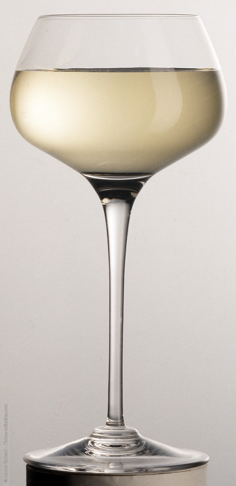 Verre de vin blanc - photo référence BO38.jpg
