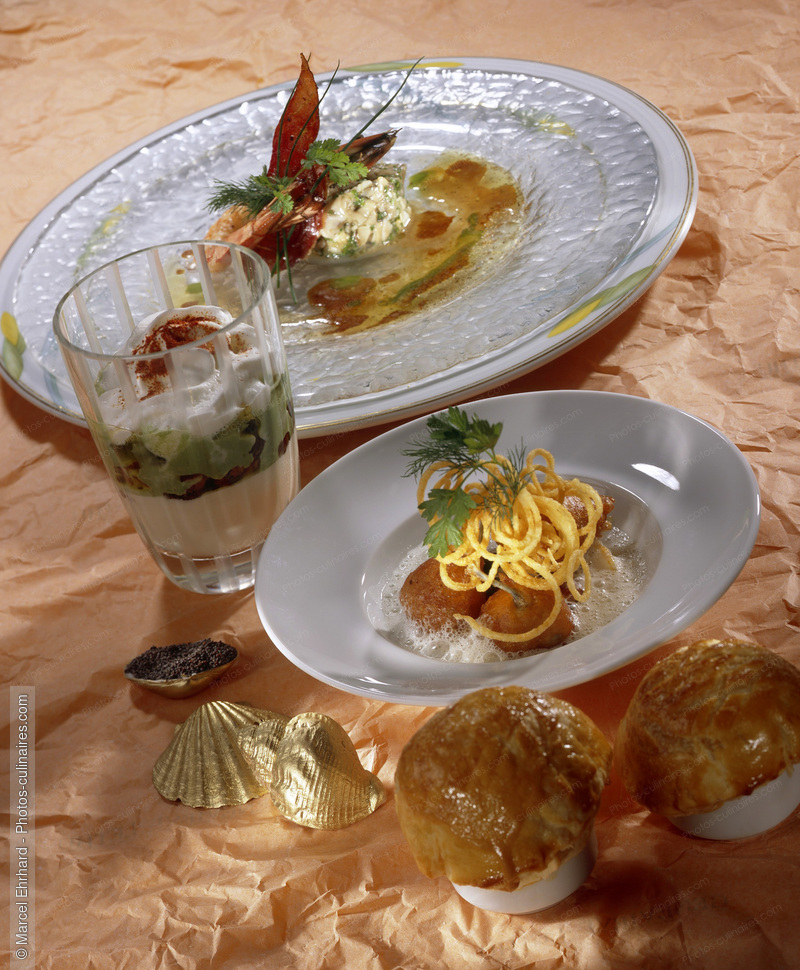 Amuses bouches : escargots, grenouilles, - photo r&eacute;f&eacute;rence PC243.jpg