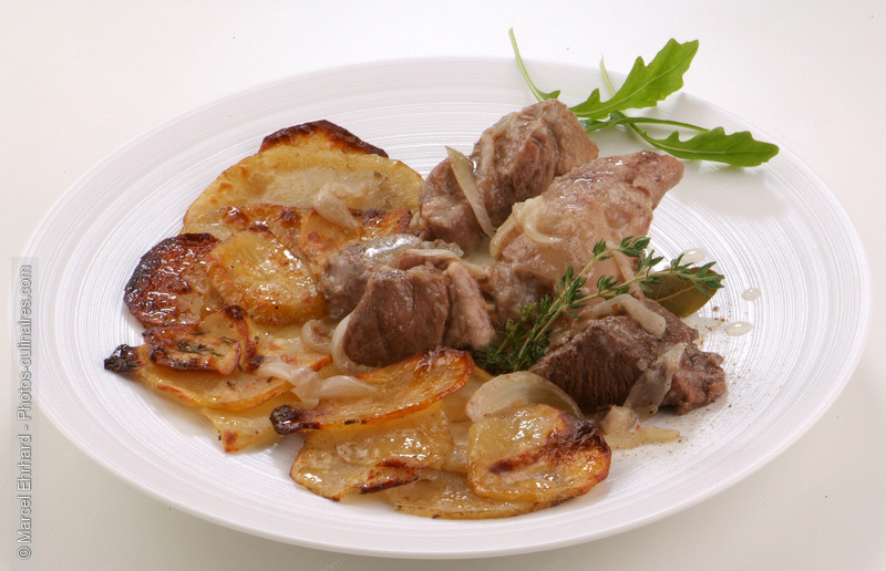 Assiette de baekeoffe - photo r&eacute;f&eacute;rence PC513N.jpg
