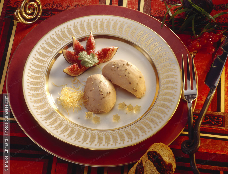 Assiette de copeaux de foie gras - photo r&eacute;f&eacute;rence FG84.jpg