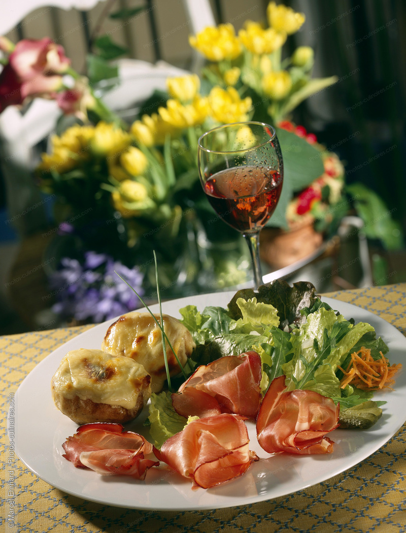 Assiette de jambon fum&eacute; - photo r&eacute;f&eacute;rence PC386.jpg