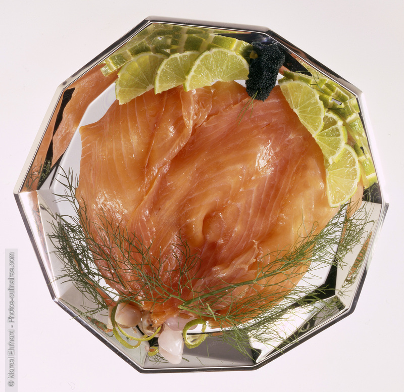Assiette de saumon fum&eacute; - photo r&eacute;f&eacute;rence PO250.jpg