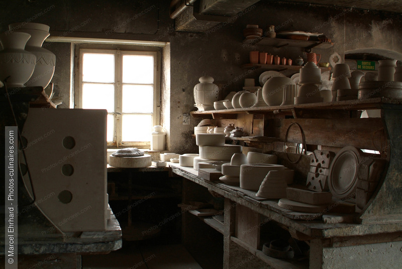 Atelier de potier - photo r&eacute;f&eacute;rence NM156N.jpg