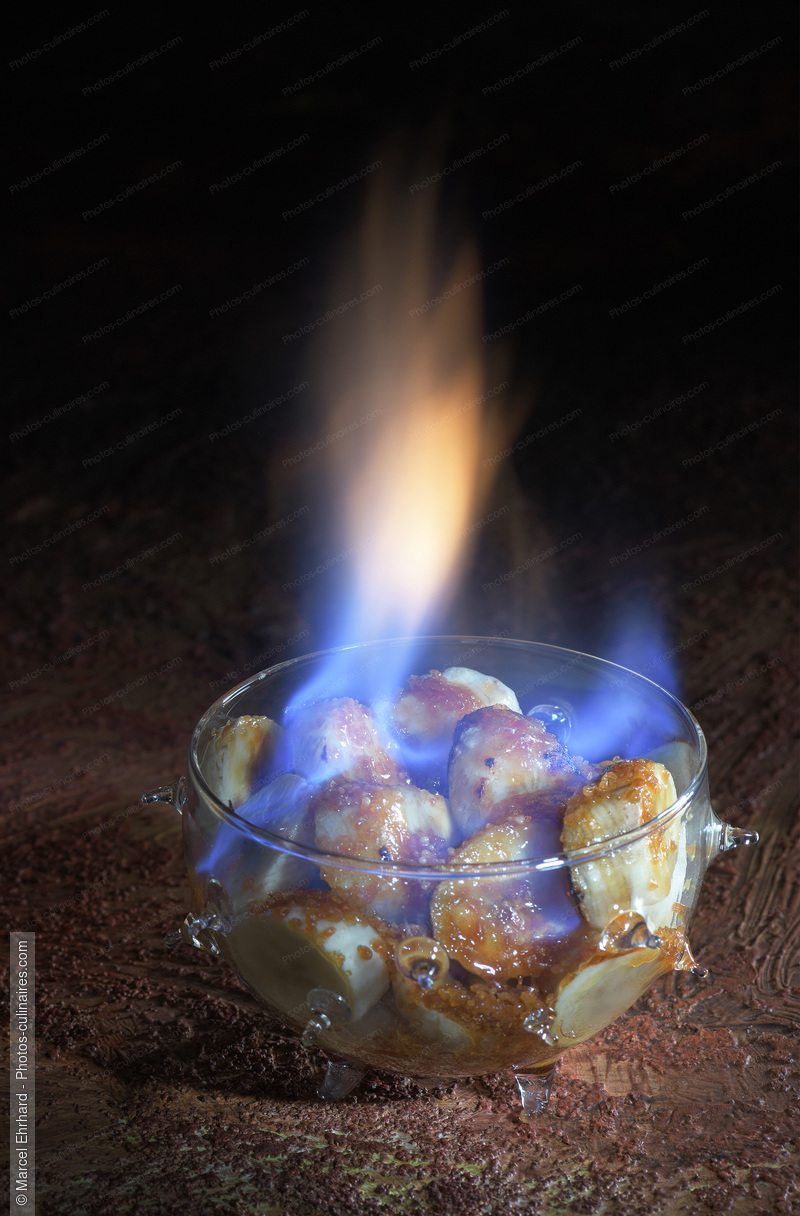 Bananes flamb&eacute;es - photo r&eacute;f&eacute;rence DE722N.jpg