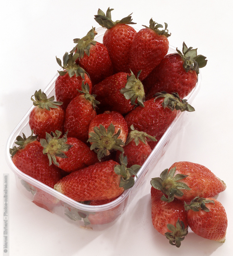 Barquette de fraises - photo référence FRU35.jpg