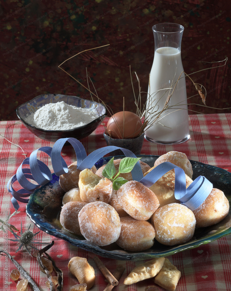 Beignet de carnaval - photo r&eacute;f&eacute;rence DE738N.jpg