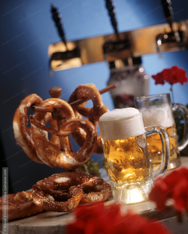 Bi&egrave;re et bretzel - photo r&eacute;f&eacute;rence BO12.jpg