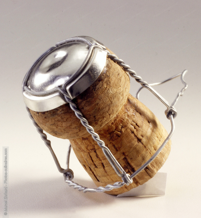 Bouchon de bouteille de chamapagne - photo r&eacute;f&eacute;rence NM124.jpg