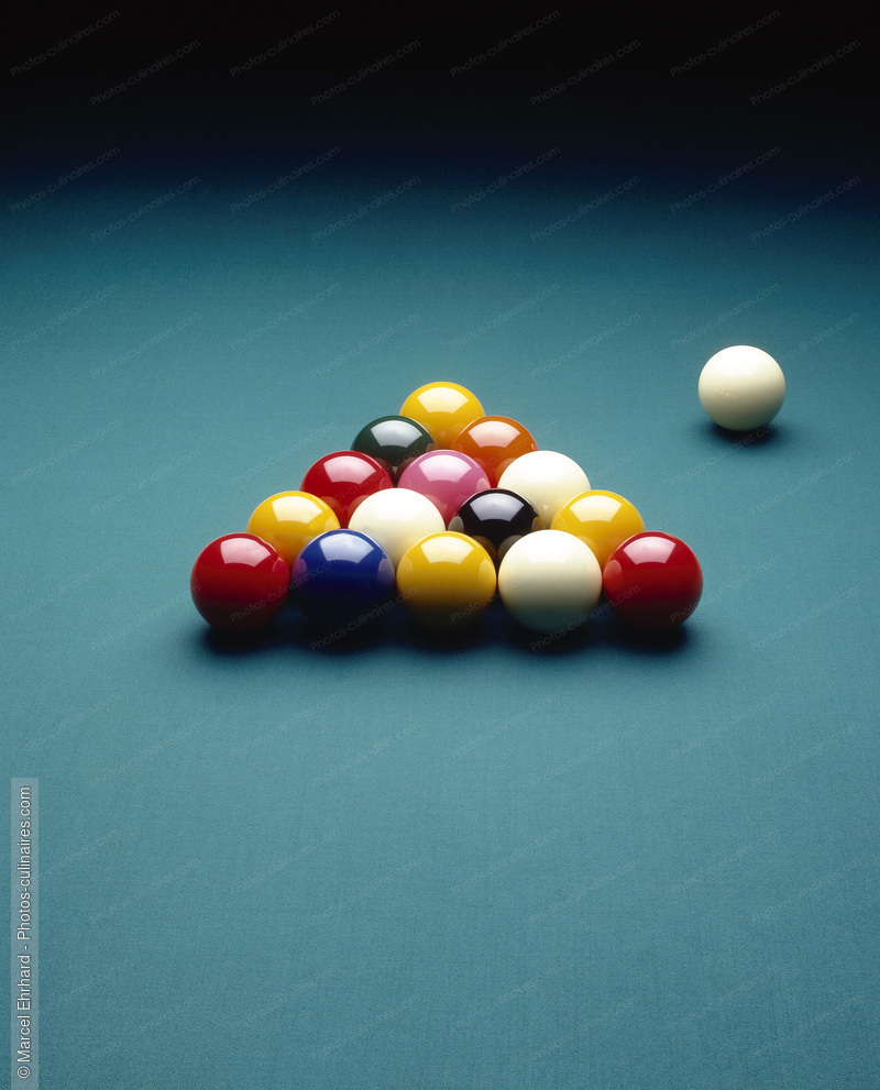 Boules de billard - photo r&eacute;f&eacute;rence AT107.jpg