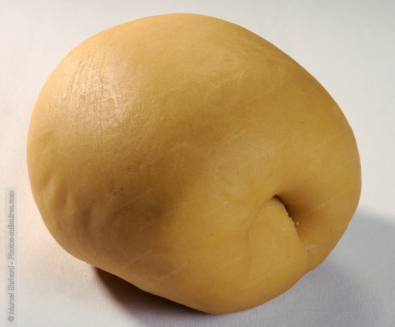 Boulle de pate crue - photo r&eacute;f&eacute;rence KP154N.jpg