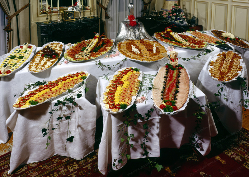 Buffet traiteur &agrave; l'ancienne - photo r&eacute;f&eacute;rence PC490.jpg