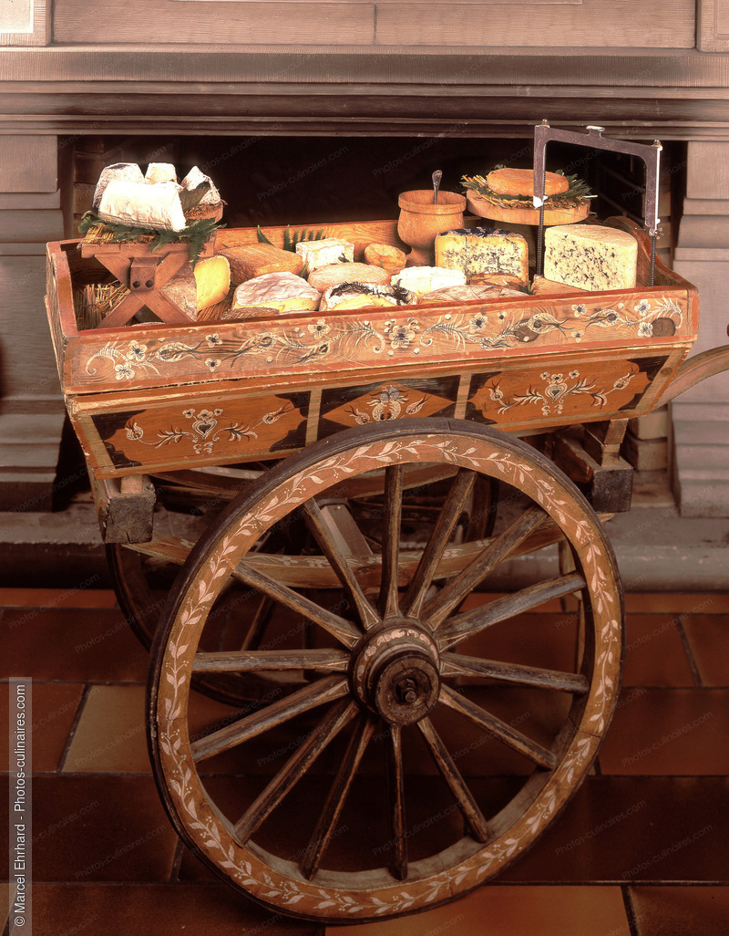 Chariot de fromage, - photo r&eacute;f&eacute;rence FR28.jpg