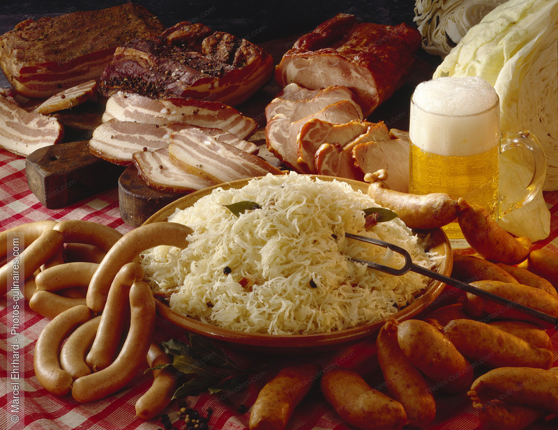 Choucroute et chope de bi&egrave;re - photo r&eacute;f&eacute;rence CHO61.jpg