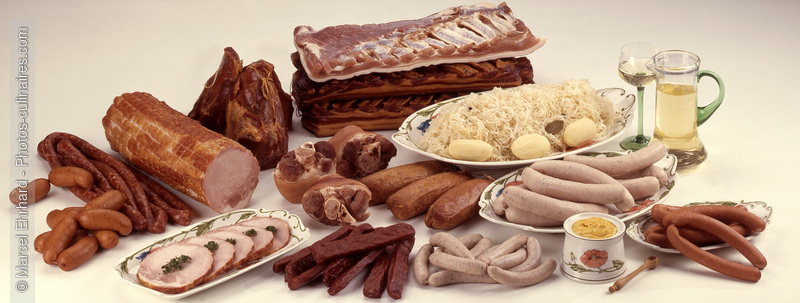 Choucroute et ingr&eacute;dients crus - photo r&eacute;f&eacute;rence CHO16.jpg