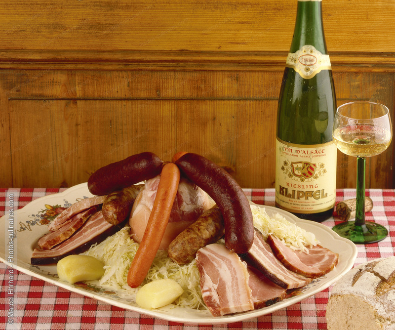 Choucroute garnie alsacienne - photo r&eacute;f&eacute;rence CHO108.jpg