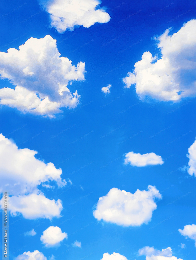Ciel avec nuage - photo r&eacute;f&eacute;rence AT84N.jpg