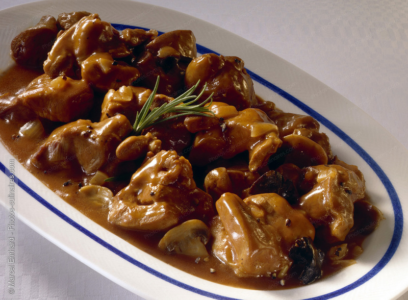 Civet de lapin aux champignons - photo r&eacute;f&eacute;rence PC294.jpg