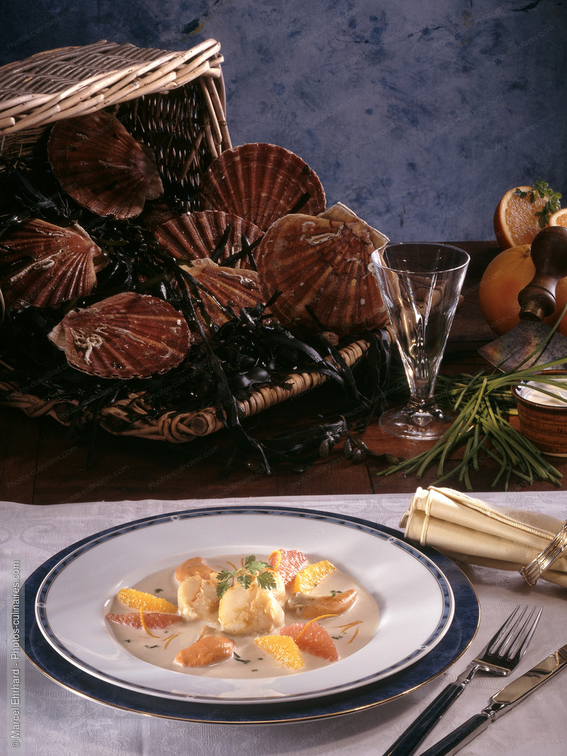 Coquilles Saint Jacques aux agrumes - photo r&eacute;f&eacute;rence PO106.jpg