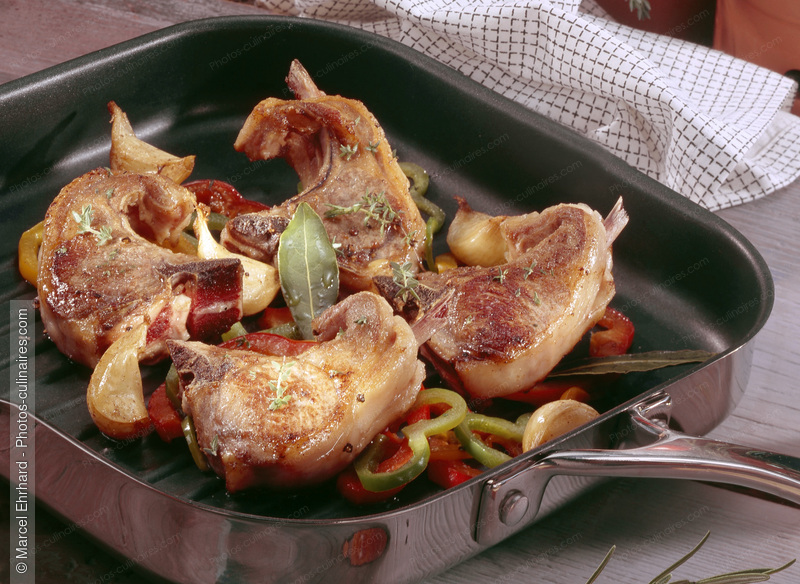 C&ocirc;telettes d'agneau aux poivrons - photo r&eacute;f&eacute;rence PC520.jpg