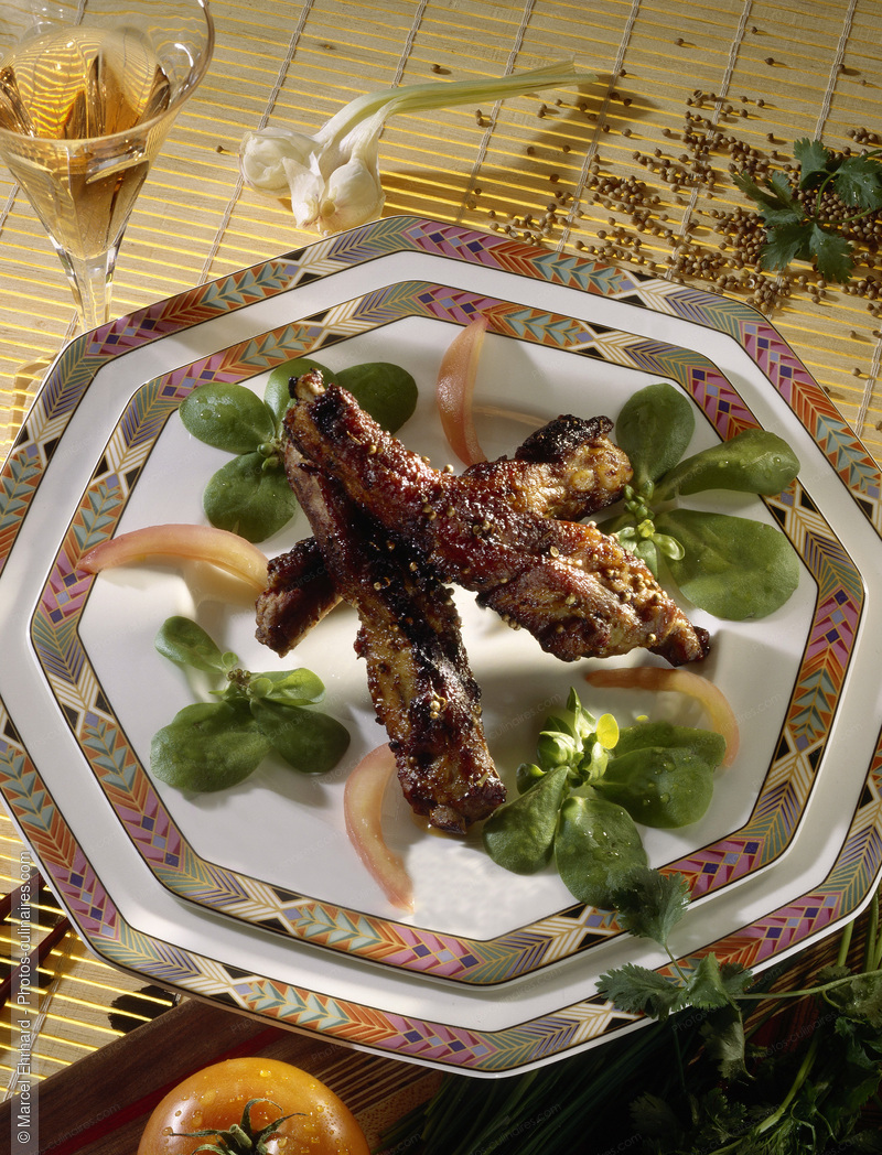 C&ocirc;tes de porc laqu&eacute;es - photo r&eacute;f&eacute;rence PC487.jpg