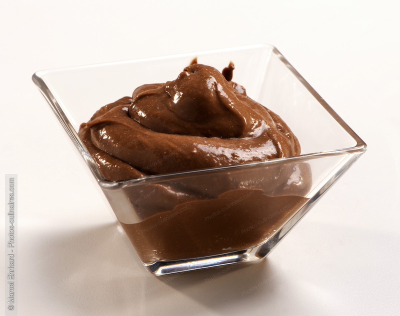 Cr&egrave;me p&acirc;tissi&egrave;re chocolat - photo r&eacute;f&eacute;rence DE673N.jpg
