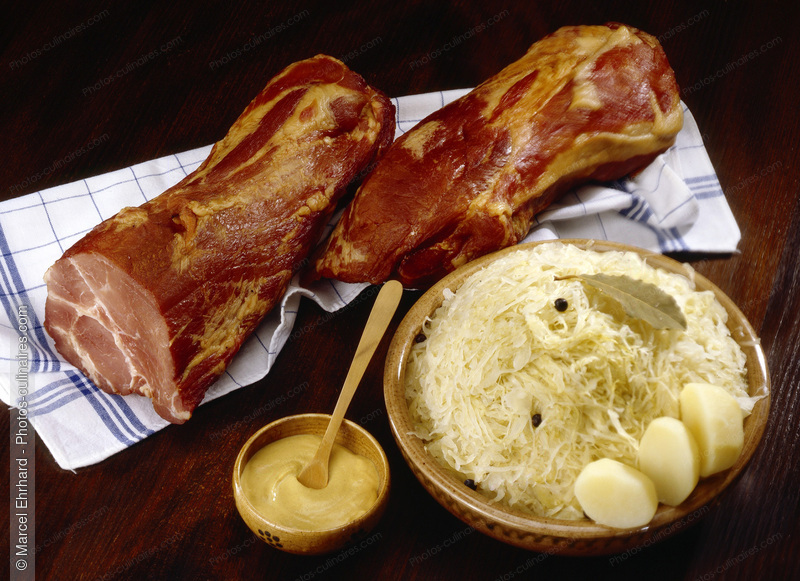 &Eacute;chine de porc fum&eacute; - photo r&eacute;f&eacute;rence CH115.jpg