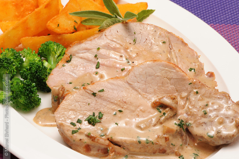 Epaule de porc en sauce - photo r&eacute;f&eacute;rence PC1062N.jpg