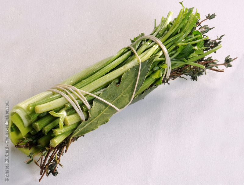 Fagot d'herbe - photo r&eacute;f&eacute;rence LE447N.jpg