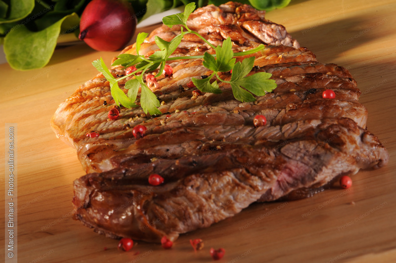 Faux filet de boeuf grill&eacute; - photo r&eacute;f&eacute;rence PC607N.jpg