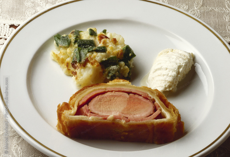 Filet de viande en cro&ucirc;te - photo r&eacute;f&eacute;rence PC886.jpg