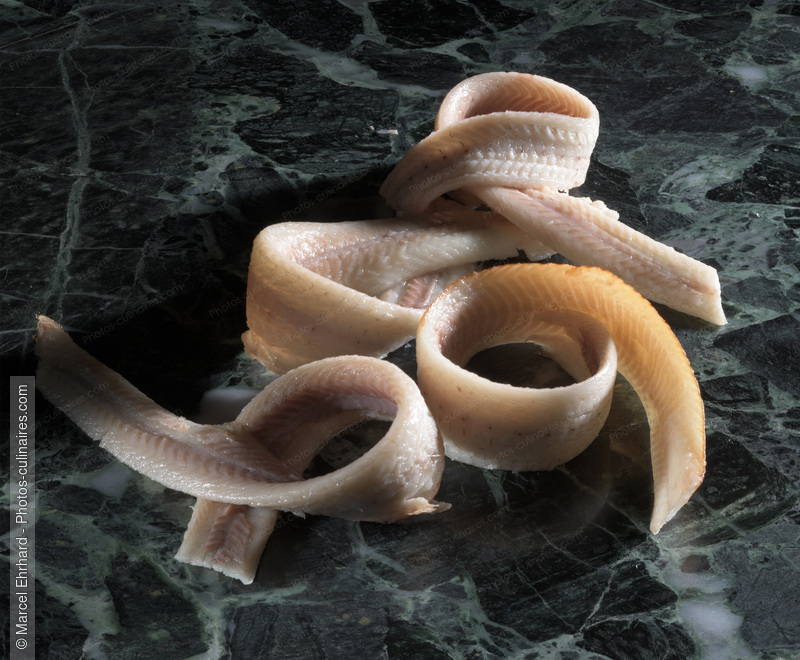 Filets d'anguilles fum&eacute;s - photo r&eacute;f&eacute;rence PO653.jpg