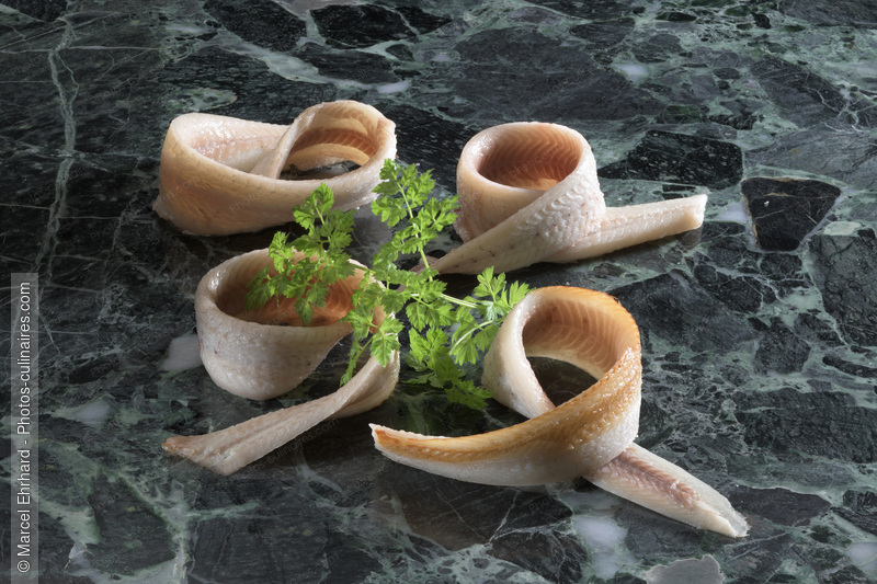 Filets d'anguilles fum&eacute;s - photo r&eacute;f&eacute;rence PO654.jpg