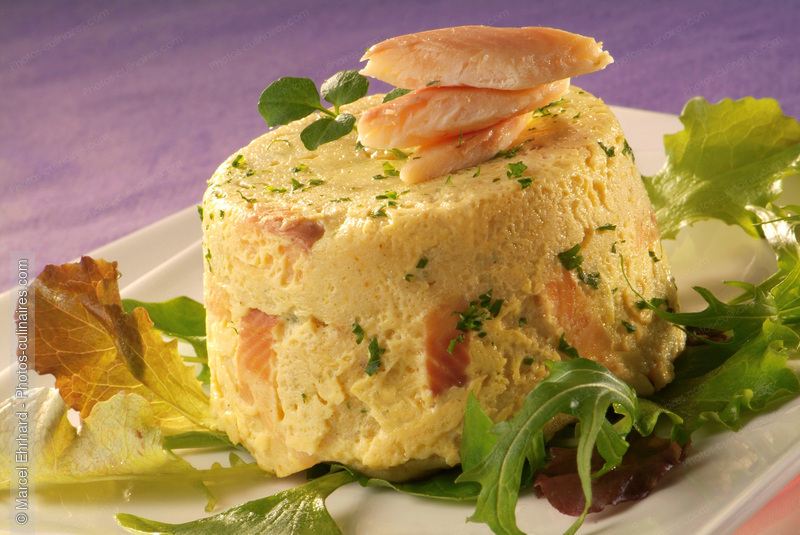 Flan de poisson sur lit de salade - photo r&eacute;f&eacute;rence PO137N.jpg
