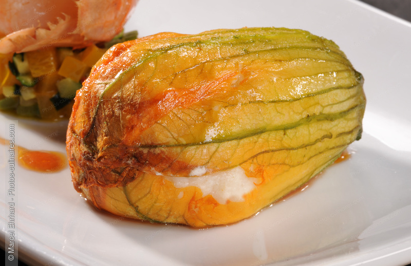 Fleur de courgette farcie - photo r&eacute;f&eacute;rence PC759N.jpg