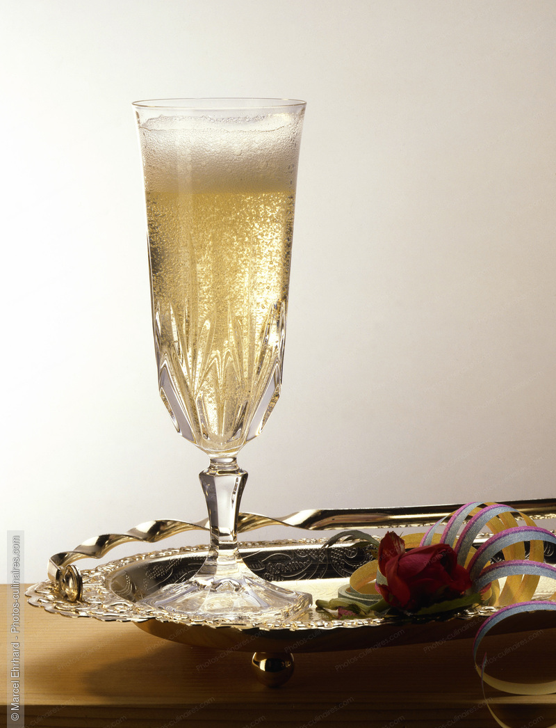 Fl&ucirc;te de champagne - photo r&eacute;f&eacute;rence BO135.jpg