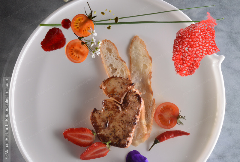Foie gras po&ecirc;l&eacute; - photo r&eacute;f&eacute;rence FG129N.jpg