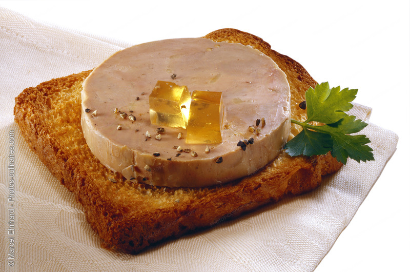 Foie gras sur toast - photo r&eacute;f&eacute;rence FG51.jpg