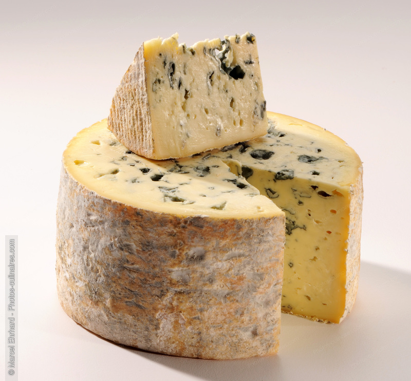 Fourme d'Ambert - photo r&eacute;f&eacute;rence FR176N.jpg