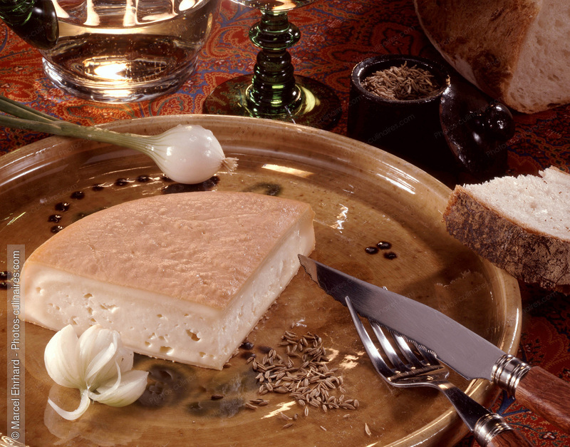 Fromage de Munster ou "M&uuml;nsterk&auml;se" - photo r&eacute;f&eacute;rence FR1.jpg
