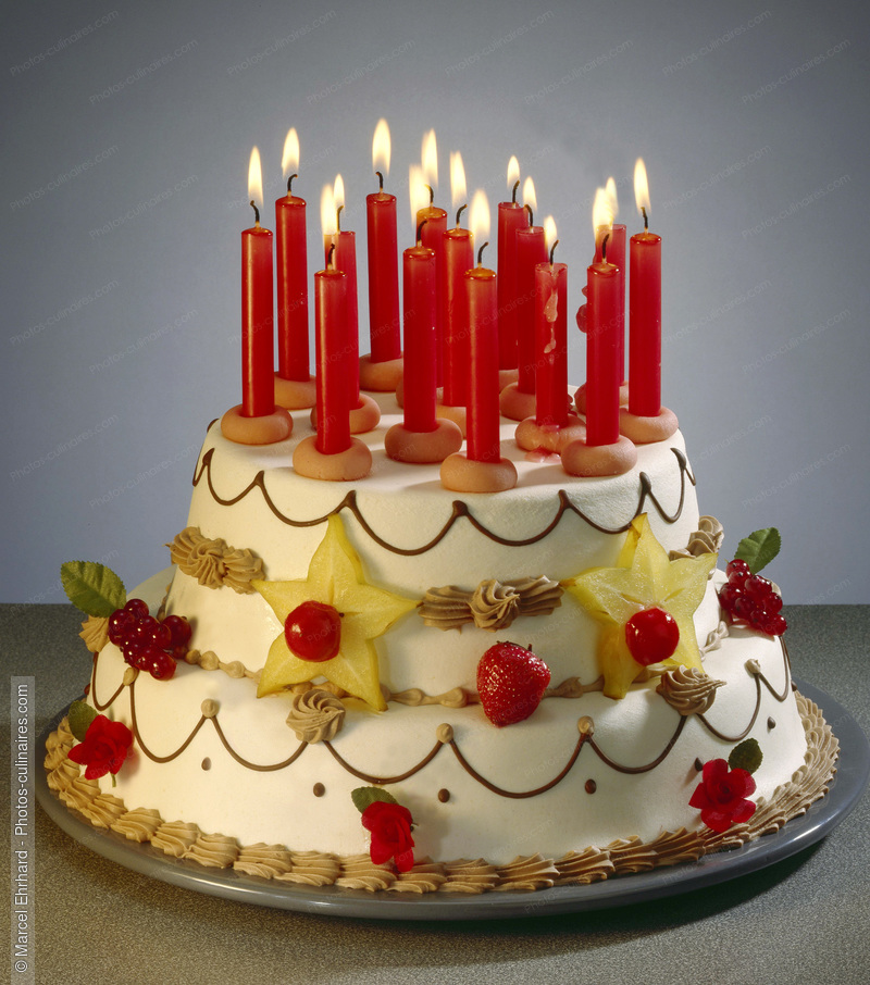 Gâteau d'anniversaire - photo référence DE162.jpg