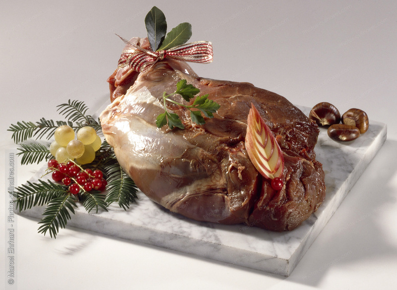Gigot de chevreuil cru - photo r&eacute;f&eacute;rence VC167.jpg