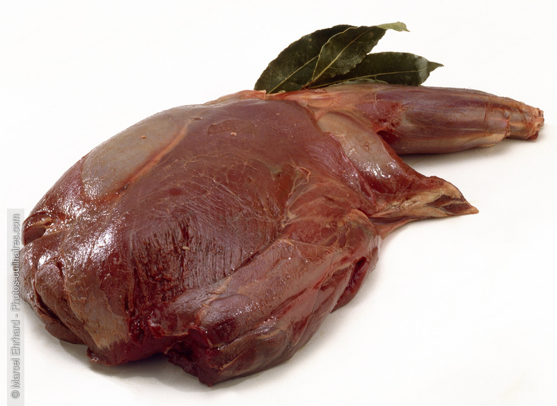 Gigot de chevreuil cru - photo r&eacute;f&eacute;rence VC241.jpg
