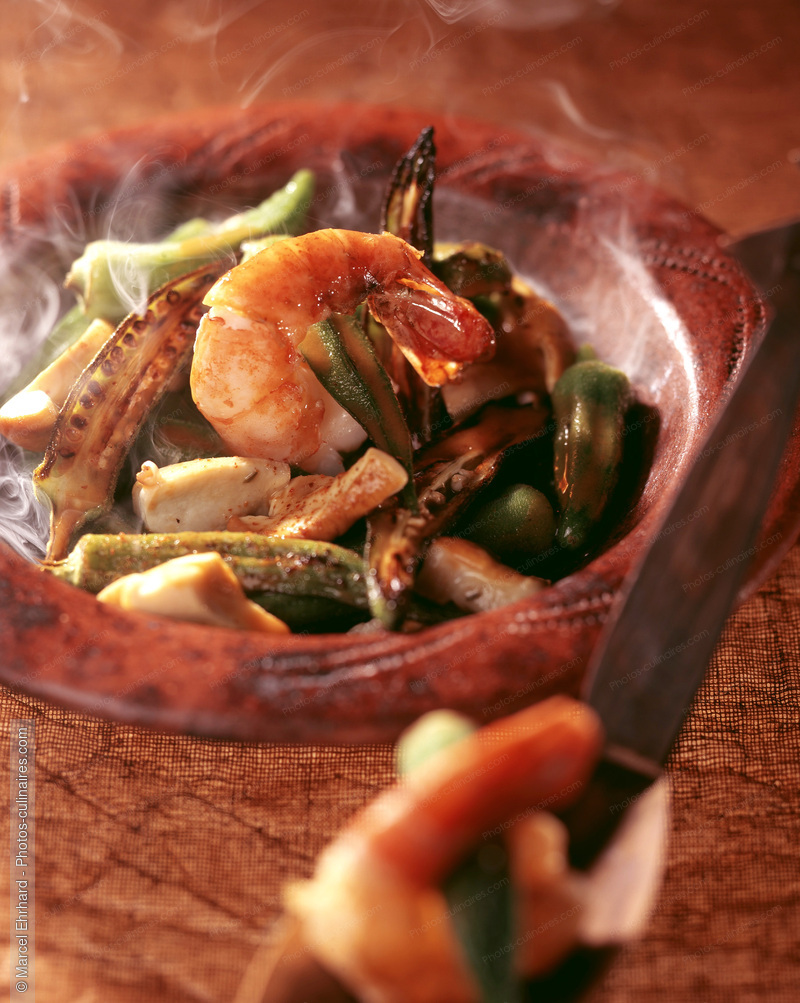 Gombos et ceps confits, grosses crevettes grill&eacute;s et son bouillon de crustac&eacute;s - photo r&eacute;f&eacute;rence PC118.jpg
