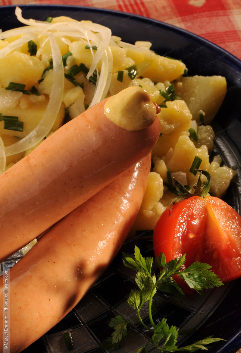 Knack d'Alsace et salade de pomme de terre - photo référence CH215N.jpg