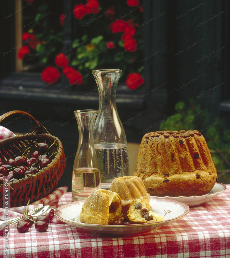 Kougelhopf aux cerises - photo r&eacute;f&eacute;rence KP159.jpg